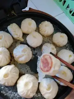 Make Tomato pastry step 2
