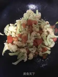 Make Tomato pastry step 8