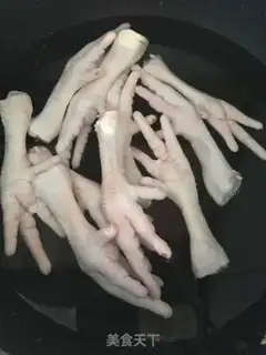 Make Peanut chicken claws step 1