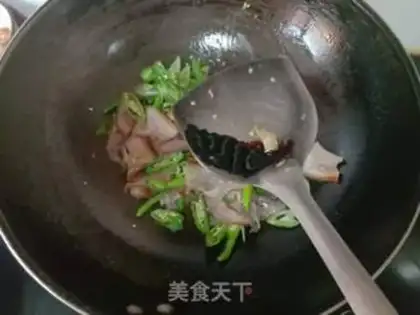 Make Piggy nose step 5