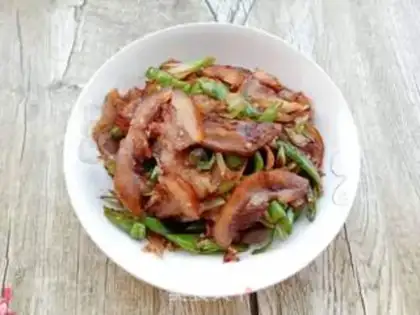 Make Piggy nose step 9