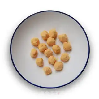 Make A yellow moon cake step 3