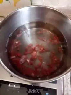 Make Potato egg spinach soup step 1