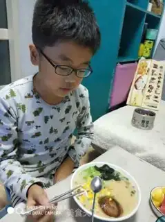 Make Simple Japanese ramen step 8