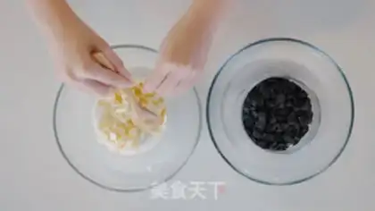 Make Chocolate pretzels step 0