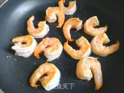 Make Seafood skates and fried rivers step 7
