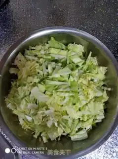 Make The cabbage pickles step 1