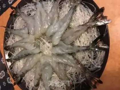 Make Garlic fan steamed shrimp step 1