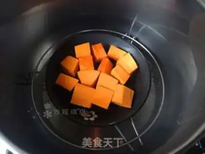 Make Pumpkin nut pie step 1