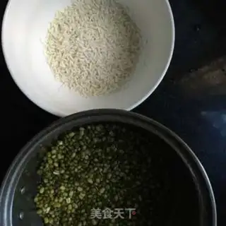 Make Green bean rice congee step 0