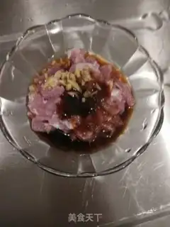 Make Onion fried meat step 0