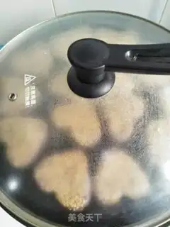Make Black rice sesame cake step 8