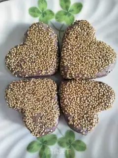 Make Black rice sesame cake step 10