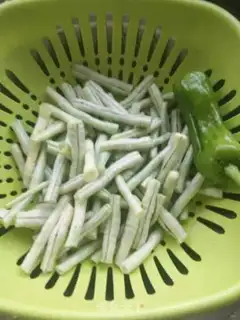 Make Fried beans step 1