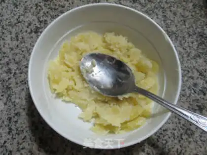 Make Potato souffle step 1