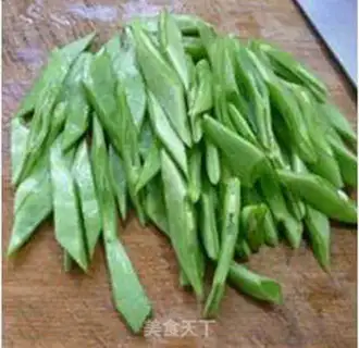 Make Scrambled with butter and beans step 4