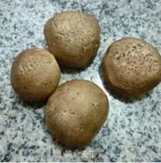 Make Fry mushrooms and cabbage step 1