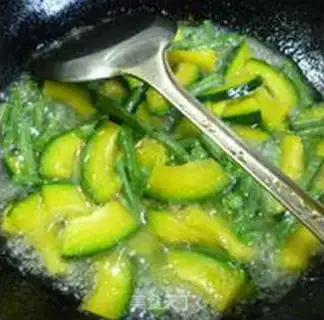 Make Pumpkin with beans step 5
