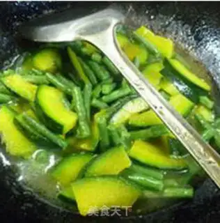 Make Pumpkin with beans step 7