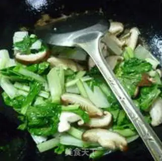 Make Fry mushrooms and cabbage step 6