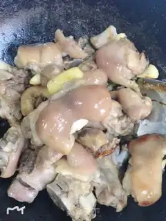 Make Red burning pig hoof step 5