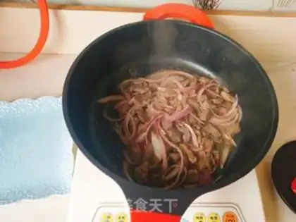 Make Onion roast beef step 7
