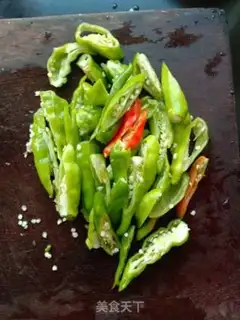 Make Pepper fried pork step 0