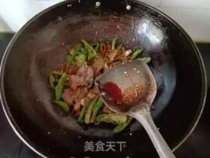 Make Pepper fried pork step 6