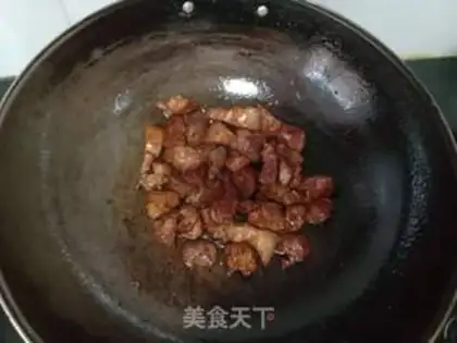 Make Cricket eggs, potatoes, pork step 6
