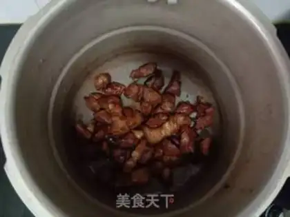 Make Cricket eggs, potatoes, pork step 7