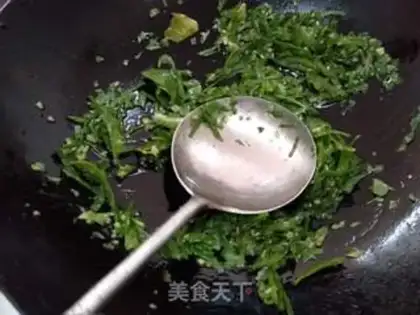 Make Medium fried sauce step 1