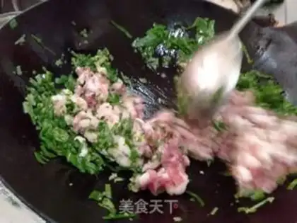 Make Medium fried sauce step 2