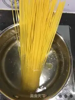 Make Tomato sauce pasta step 8