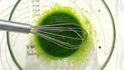 Make A spinach casserole step 1