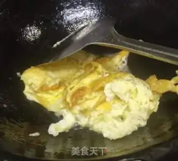 Make Eggs and silk step 0