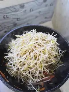 Make The green bean sprouts step 4
