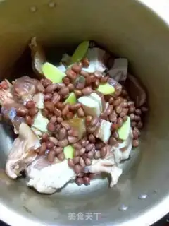 Make Peanut pig hand step 1