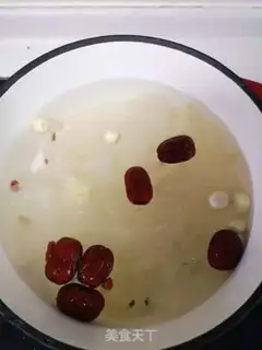 Make The silver spoon of red dates step 2