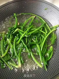 Make Shrimp spinach step 2