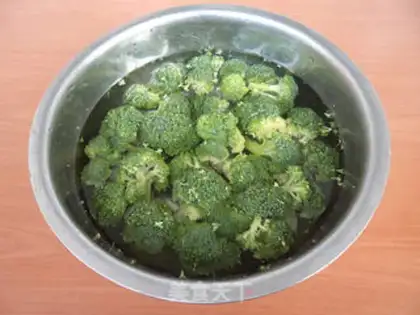Make The broccoli step 0