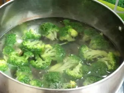 Make The broccoli step 1