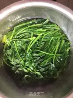 Make Spicy spinach step 2