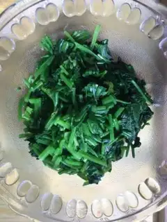 Make Spicy spinach step 3