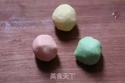 Make Rainbow souffle step 12