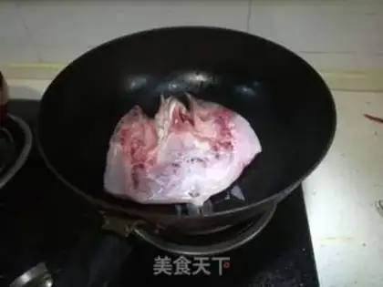 Make The secret water boils fish heads step 2