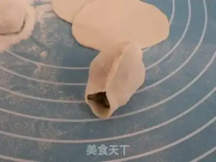 Make Piggy pork dumplings step 6