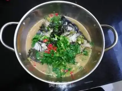 Make The secret water boils fish heads step 7
