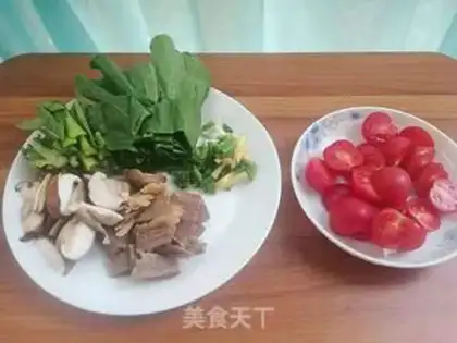 Make Tomato beef noodles step 2