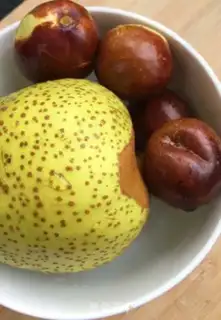 Make Pear date juice step 0