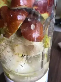 Make Pear date juice step 4